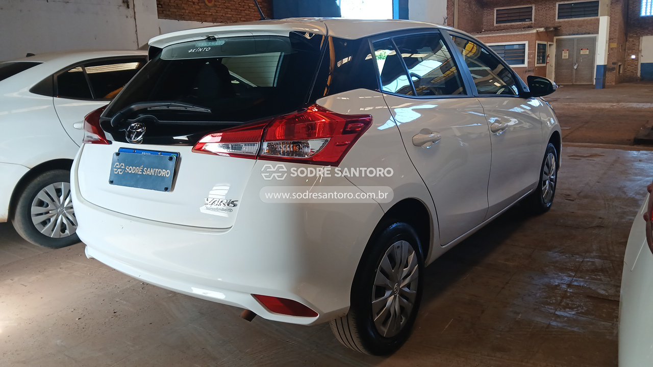 Foto 4: TOYOTA - YARIS HA XL15 2024/2025