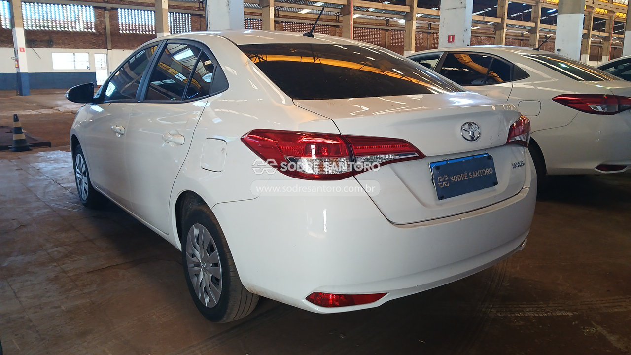 Foto 2: TOYOTA - YARIS SA XL15 2023/2023