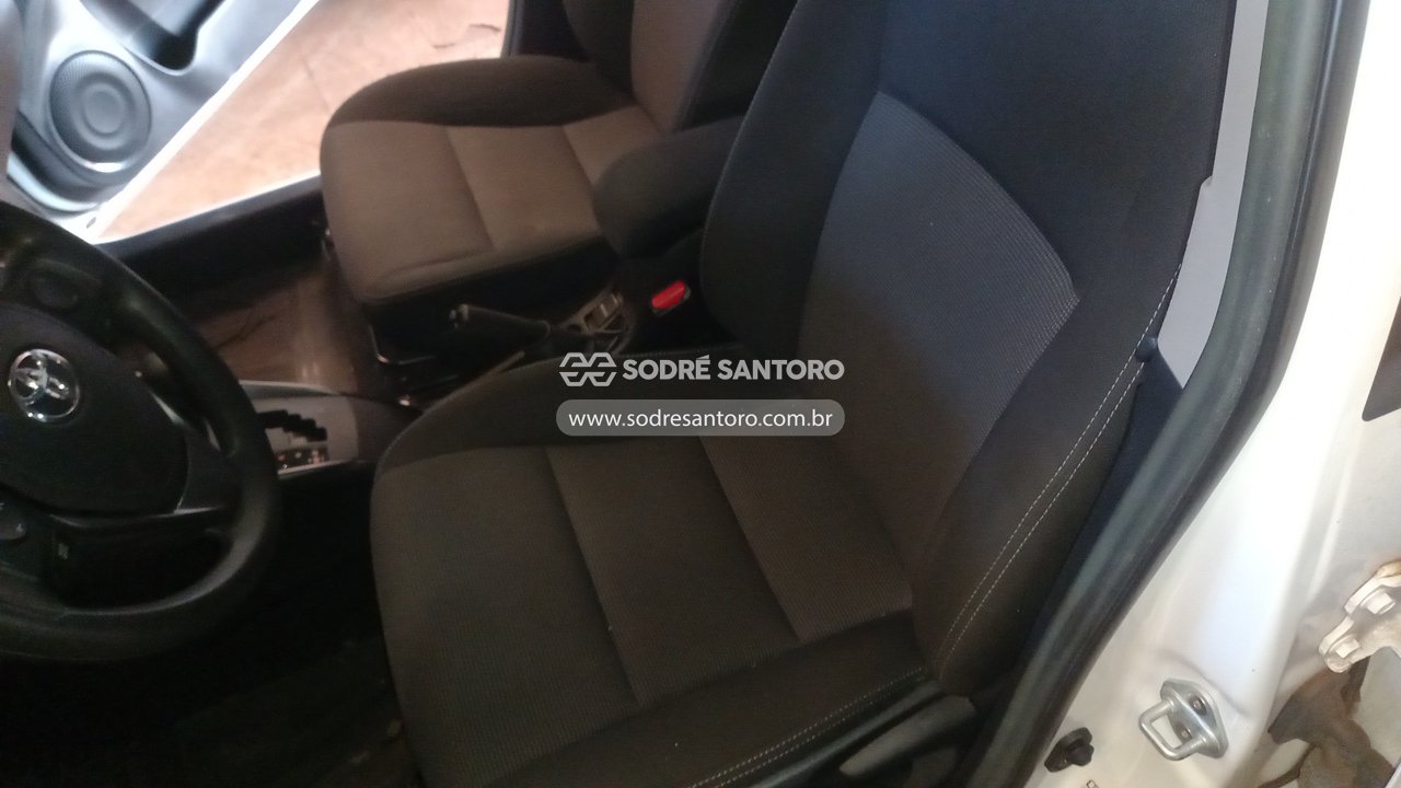Foto 8 de 13: TOYOTA - YARIS SA XL1.5 2023/2023