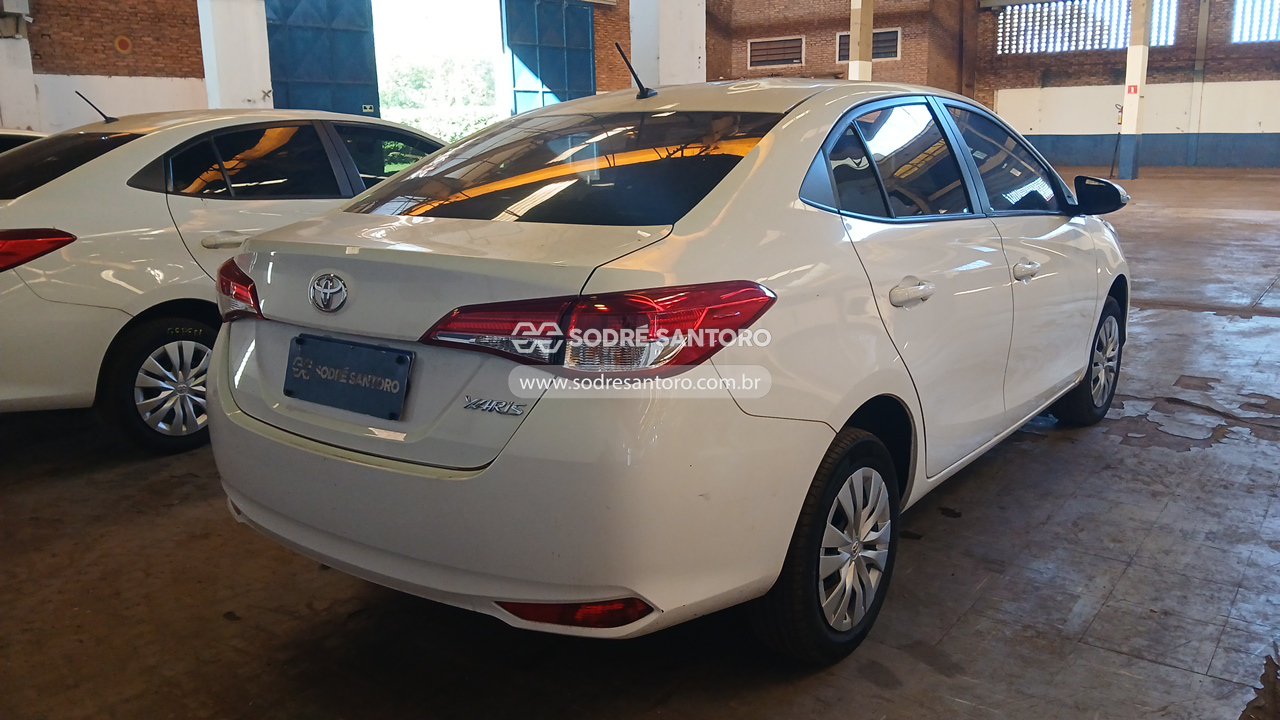 Foto 4: TOYOTA - YARIS SA XL15 2023/2023