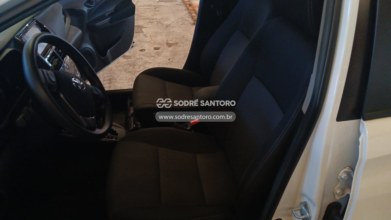 Foto 7 de 11: TOYOTA - YARIS SA XL15 2023/2023