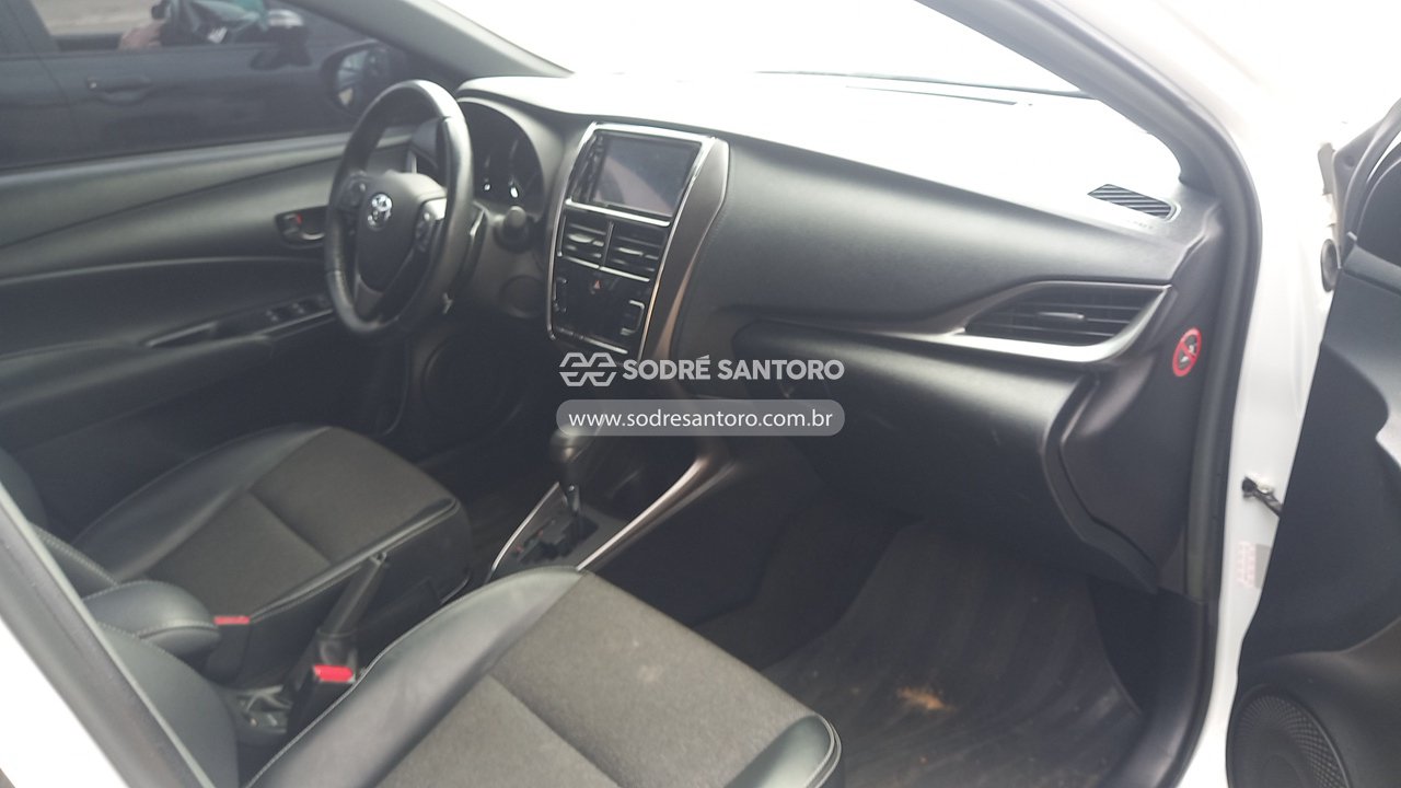 Foto 8 de 13: TOYOTA - YARIS HA XS15 2023/2023