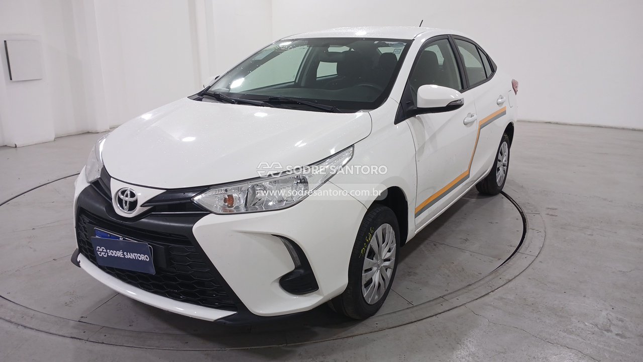 Foto 3: TOYOTA - YARIS SA XL15 2024/2025