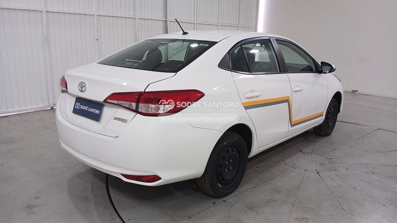 Foto 4: TOYOTA - YARIS SA XL15 2024/2025