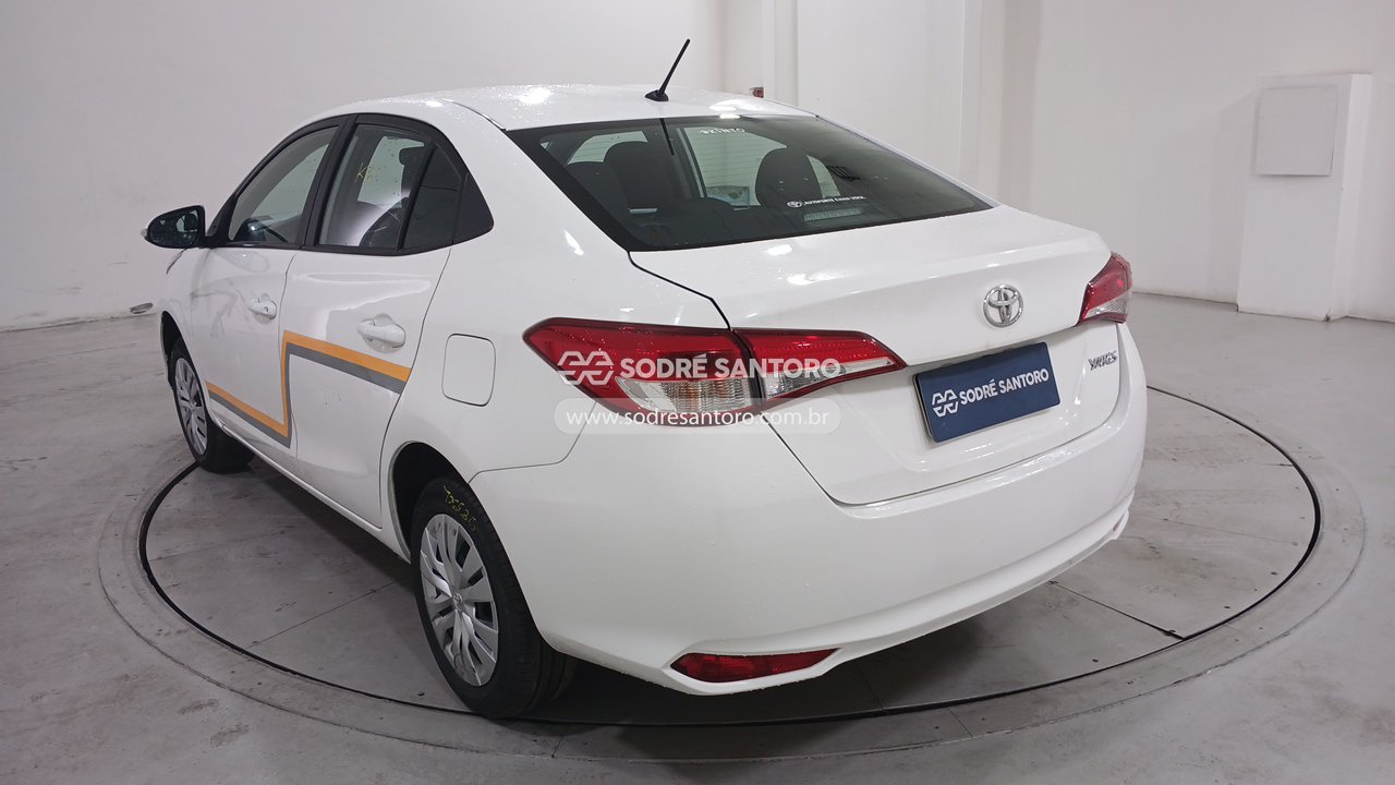 Foto 2: TOYOTA - YARIS SA XL15 2024/2025