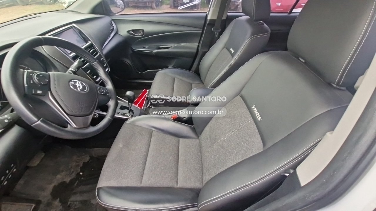 Foto 8 de 13: TOYOTA - YARIS SA XS15 2024/2024