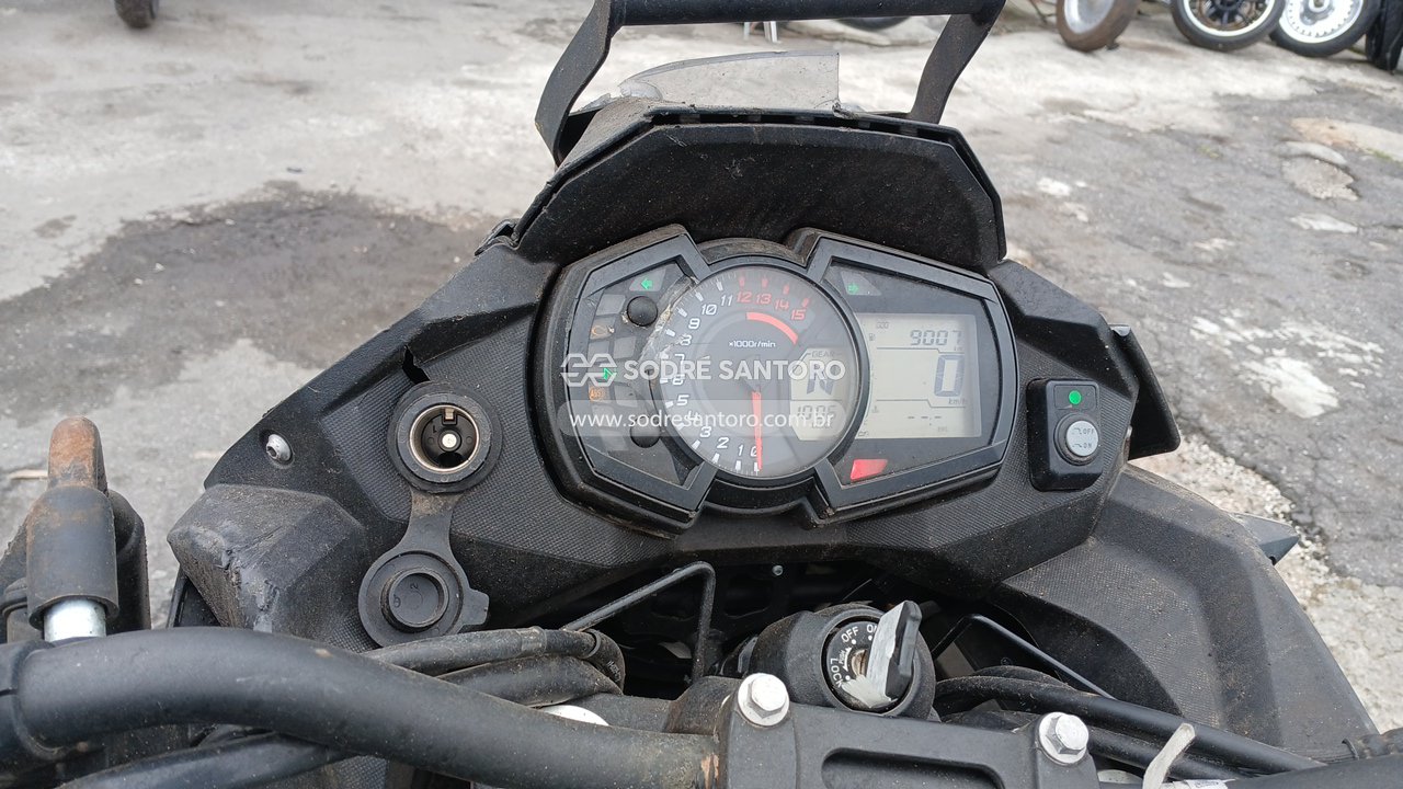 Foto 8 de 10: KAWASAKI - VERSYS-X 300 2024/2024