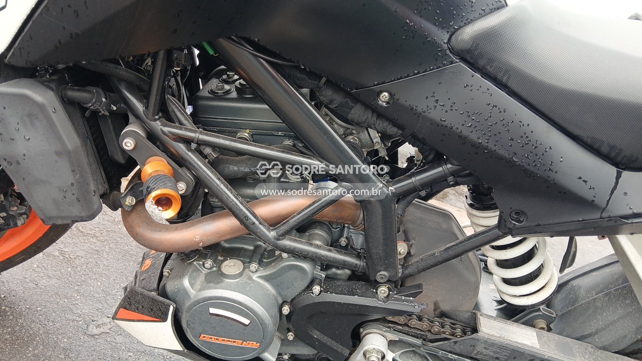 Foto 6 de 11: KTM - 200 DUKE 2018/2019
