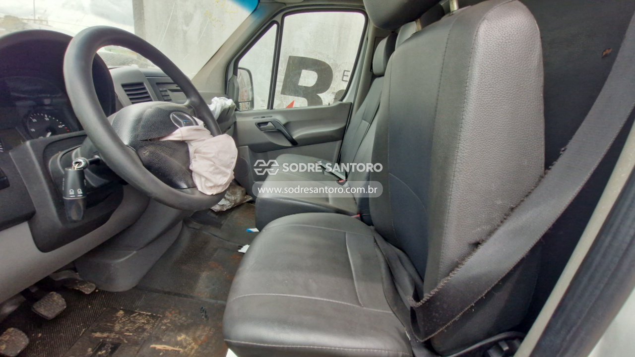 Foto 9 de 13: MERCEDES-BENZ - 415 REVESC AMB 2019/2019