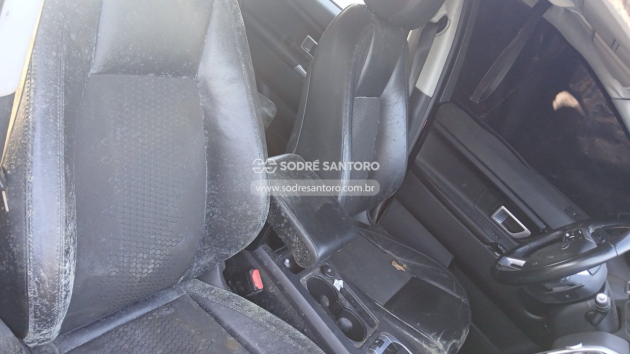 Foto 8 de 9: LAND ROVER - DISC SE 2015/2015