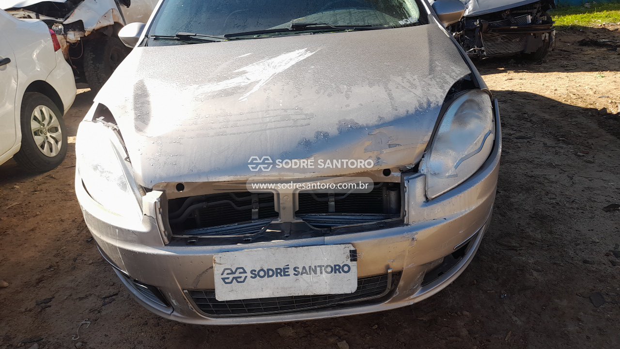 Foto 11 de 13: FIAT - LINEA HLX 1.9 2009/2010