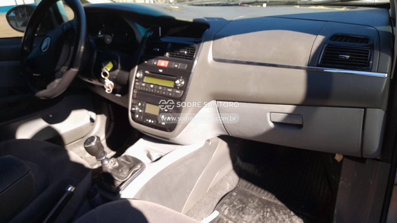 Foto 7 de 13: FIAT - LINEA HLX 1.9 2009/2010
