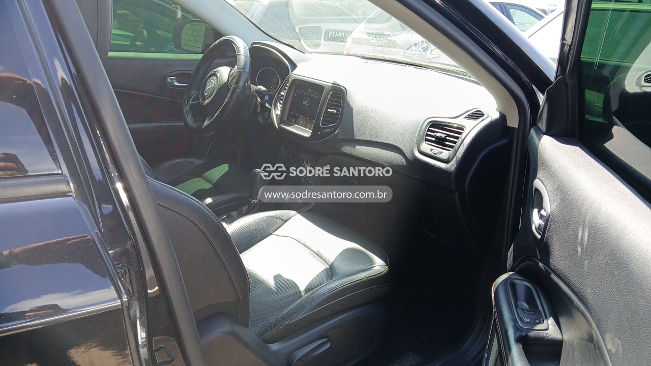Foto 8 de 12: JEEP - COMPASS LONGITUDE F 2017/2018