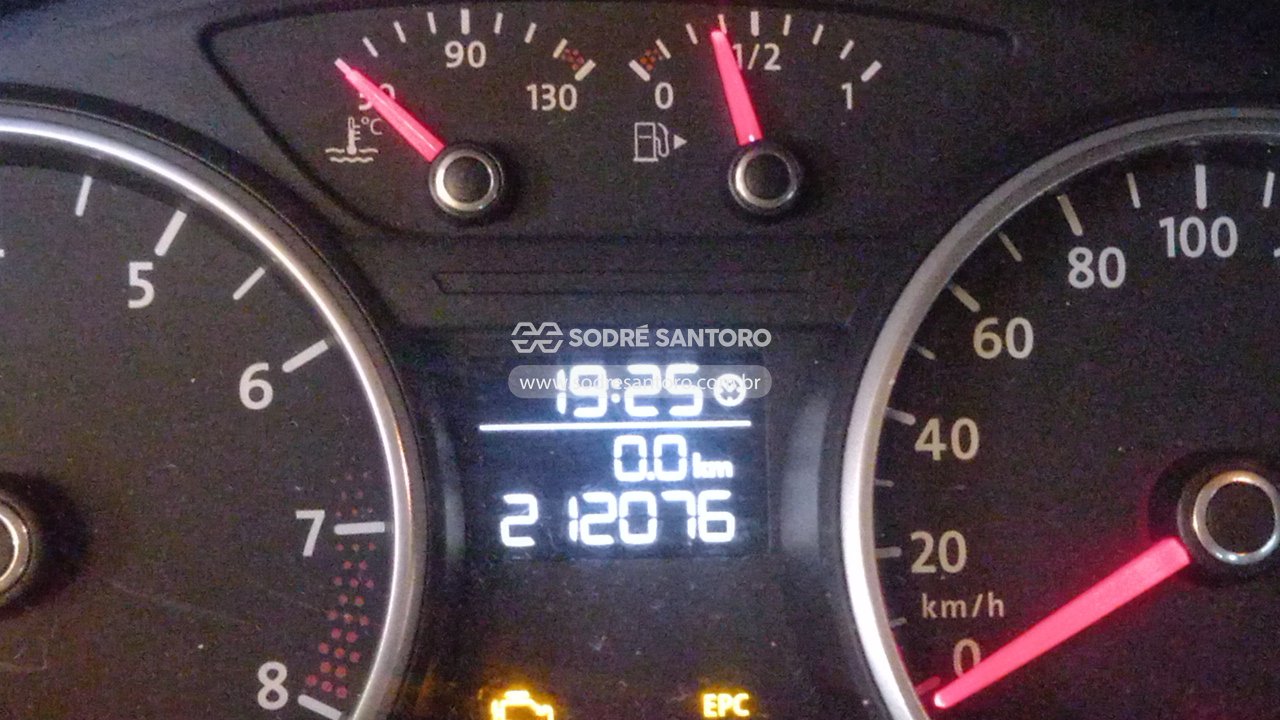 Foto 7 de 13: VOLKSWAGEN - VOYAGE 1.0 2010/2011