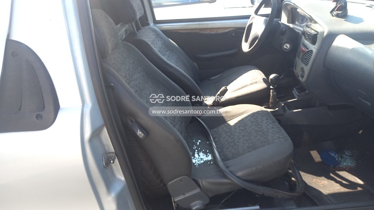 Foto 8 de 12: FIAT - STRADA FIRE FLEX 2011/2012