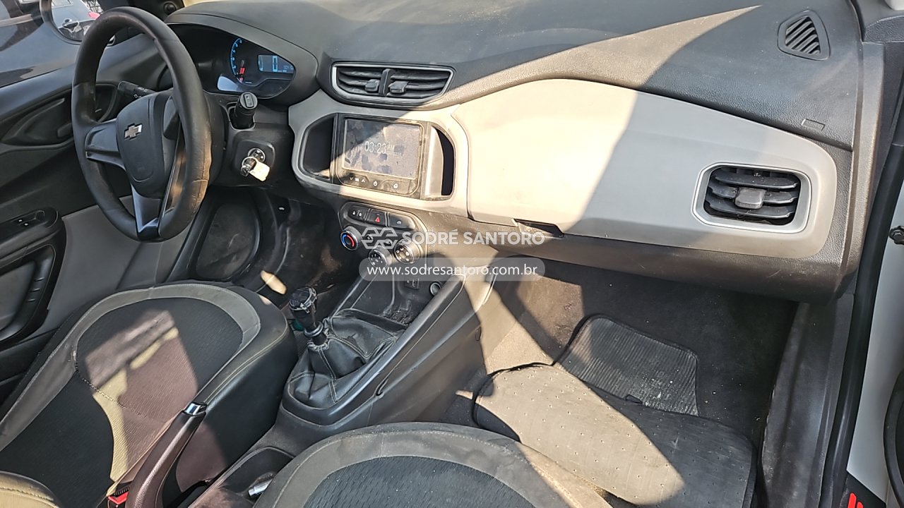 Foto 8 de 13: CHEVROLET - ONIX 1.0MT LT 2014/2015
