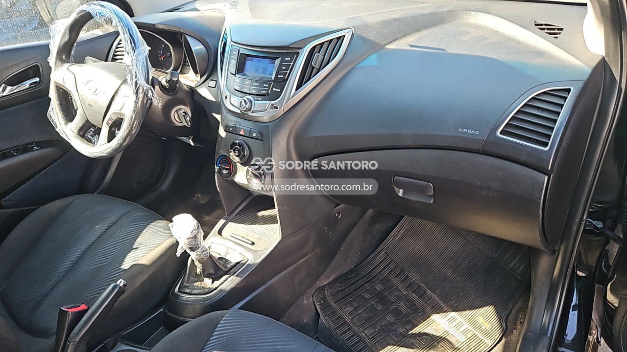 Foto 8 de 13: HYUNDAI - HB20 1.6M COMF 2014/2014