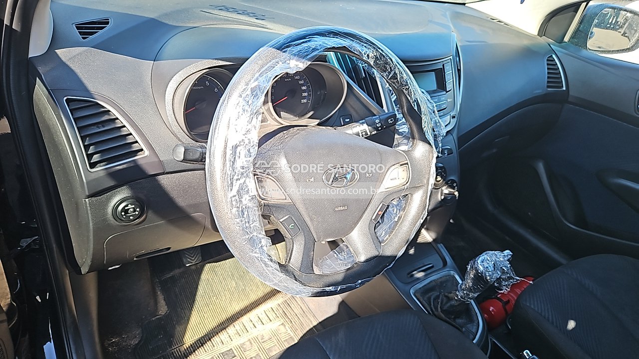 Foto 6 de 13: HYUNDAI - HB20 1.6M COMF 2014/2014