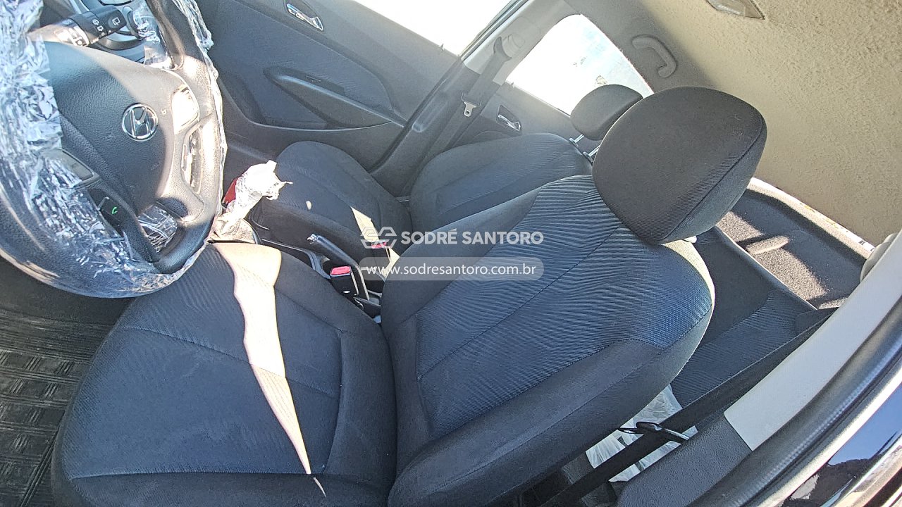 Foto 9 de 13: HYUNDAI - HB20 1.6M COMF 2014/2014