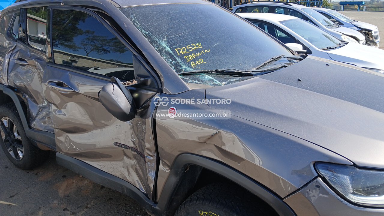 Foto 12 de 13: JEEP - COMPASS TRAILHAWK 2017/2017