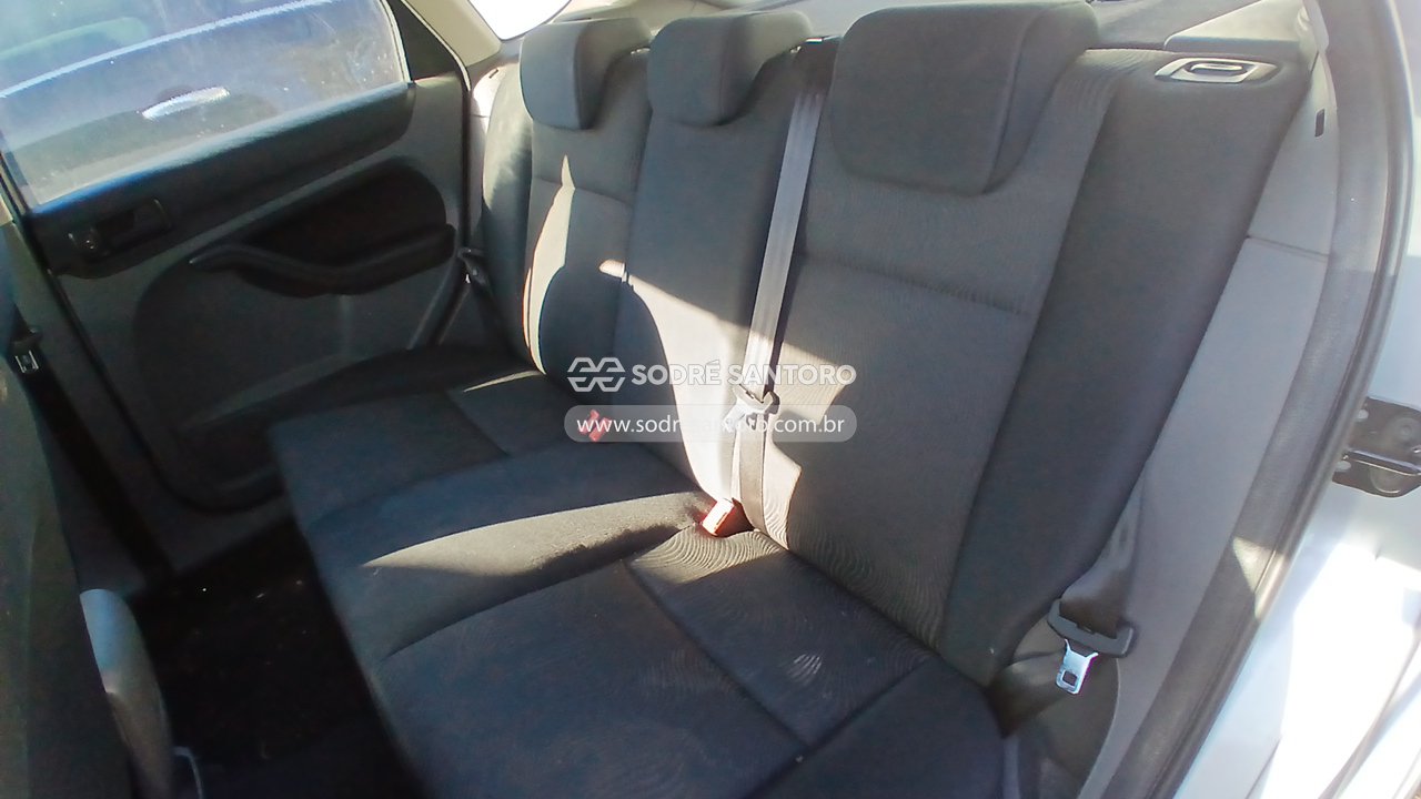 Foto 11 de 13: FORD - FOCUS HC FLEX 2011/2012