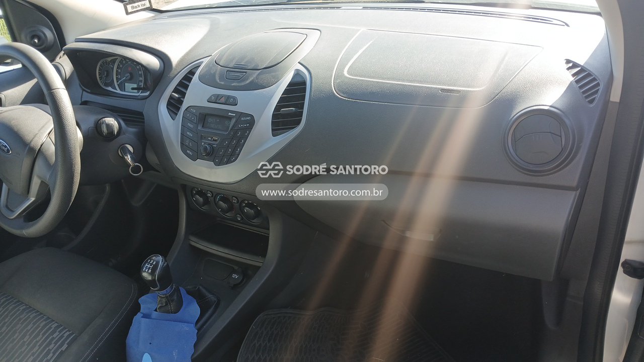 Foto 8 de 13: FORD - KA SE 1.5 HA B 2017/2018