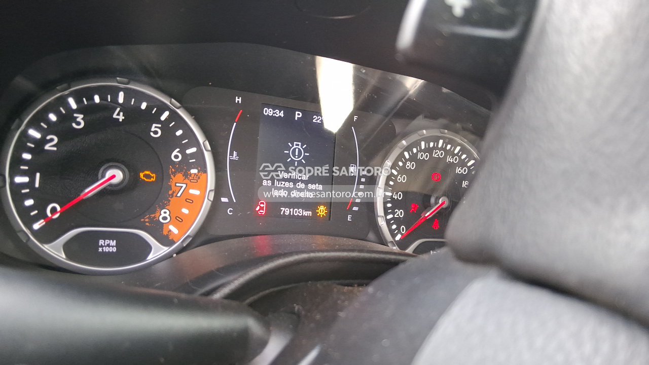 Foto 7 de 10: JEEP - RENEGADE LONGITUDE 2020/2021
