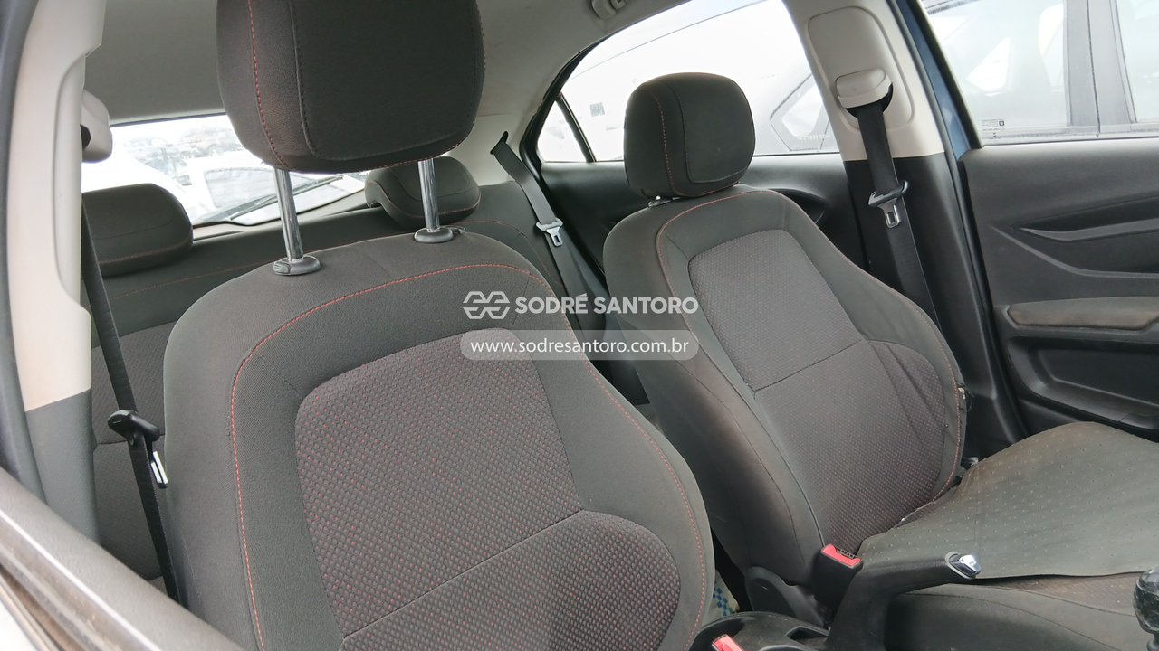 Foto 9 de 13: CHEVROLET - ONIX 1.4 LTZ 2015/2016
