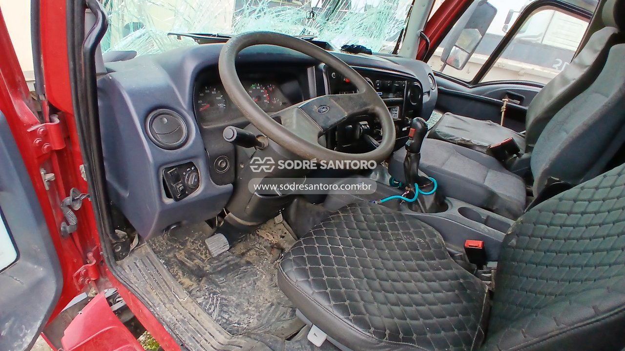 Foto 7 de 12: FORD - CARGO 2422 CN 2011/2012