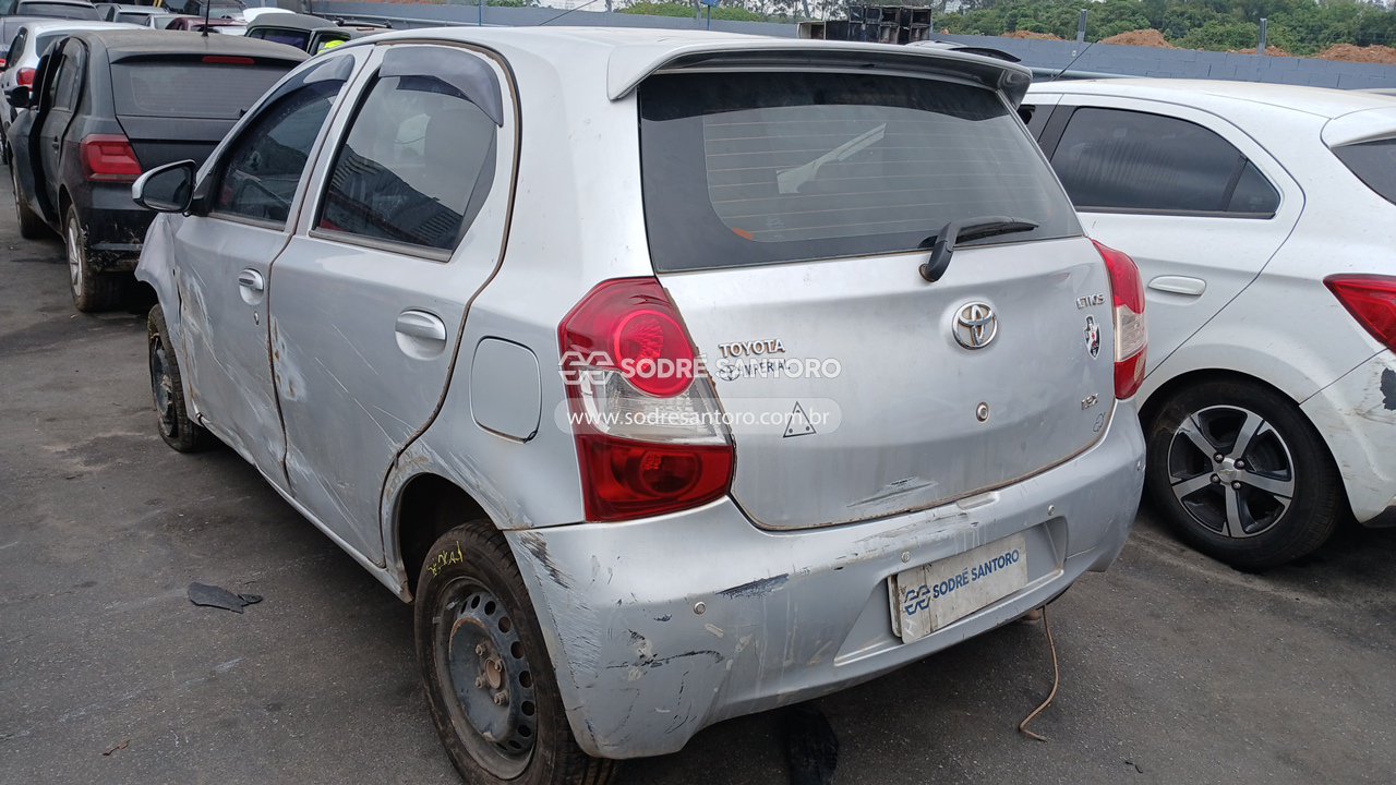 Foto 2: TOYOTA - ETIOS HB X 2014/2014