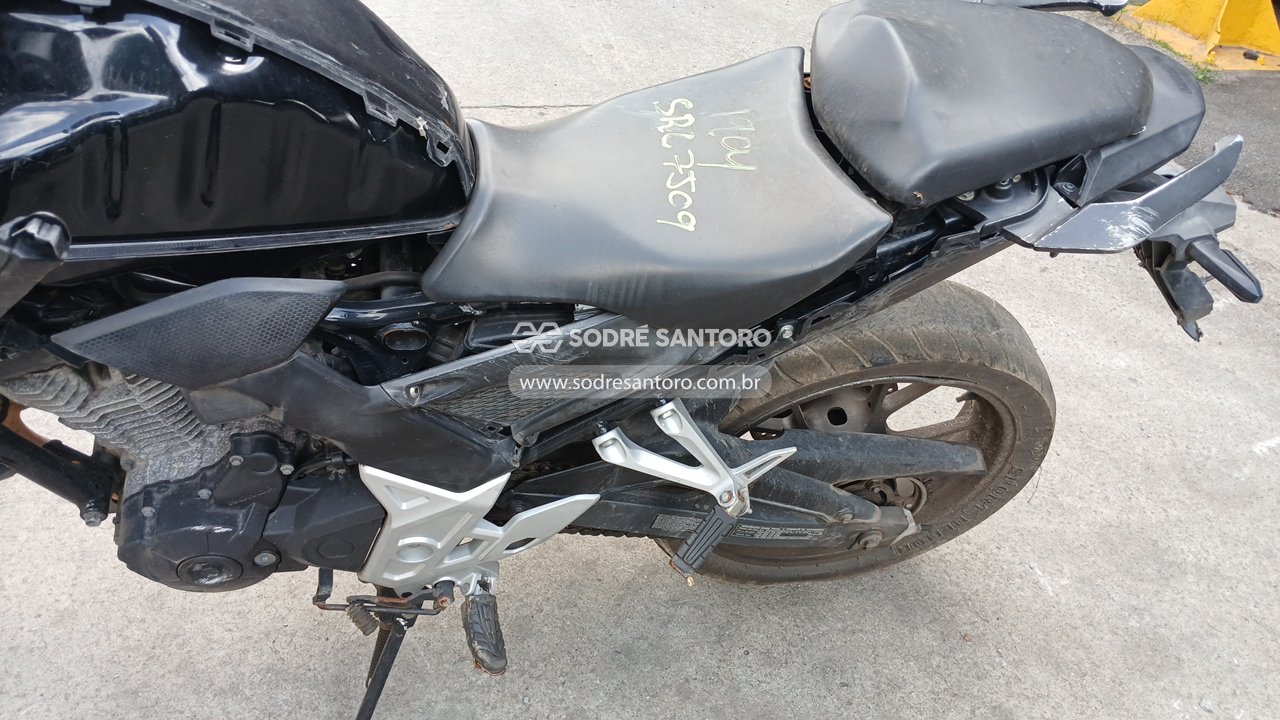 Foto 8 de 11: HONDA - CB 300F TWISTER CBS 2024/2024