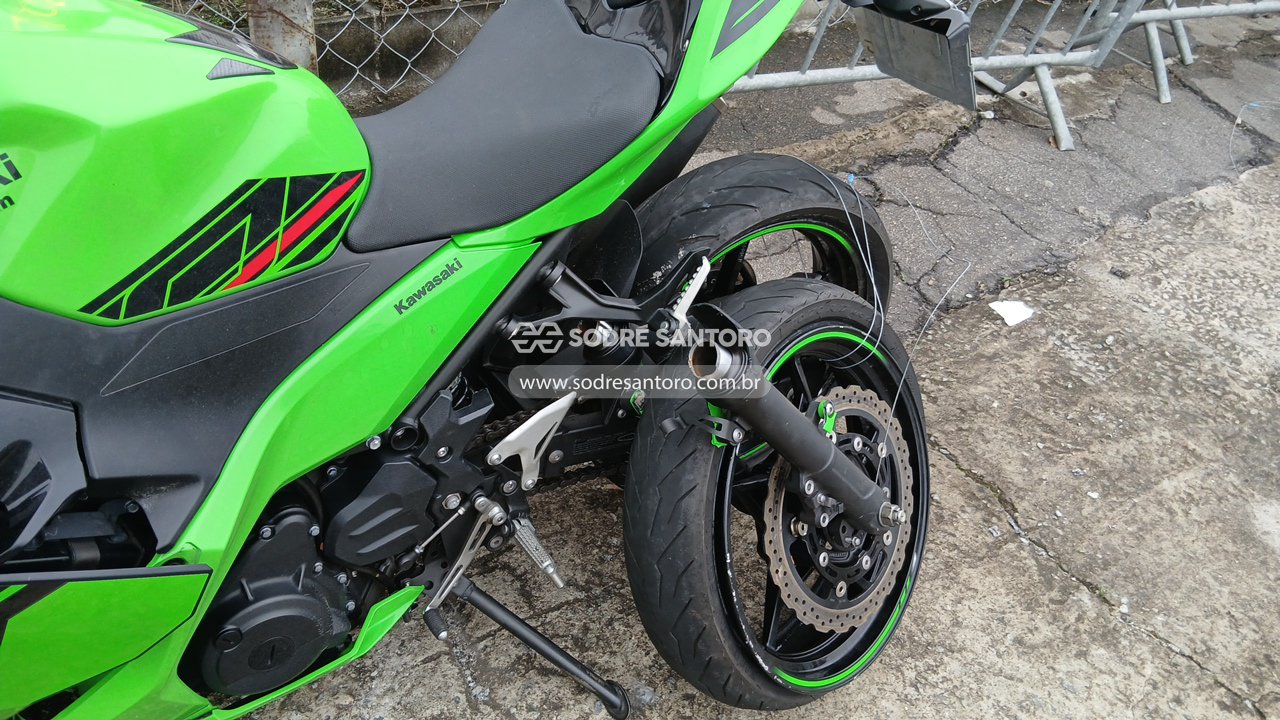 Foto 9 de 10: KAWASAKI - NINJA 400 2023/2024