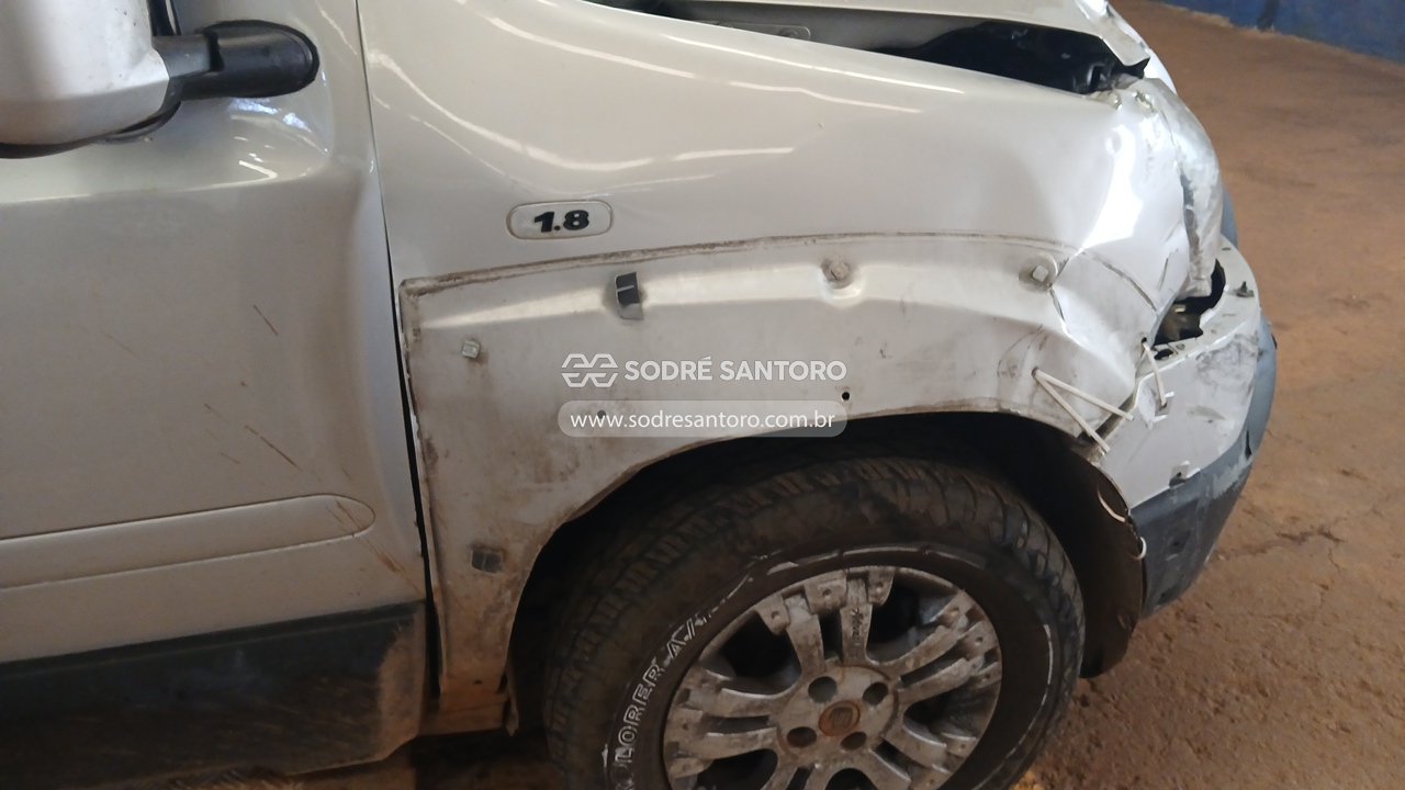 Foto 10 de 13: FIAT - DOBLO ADV 1.8 FLEX 2014/2014