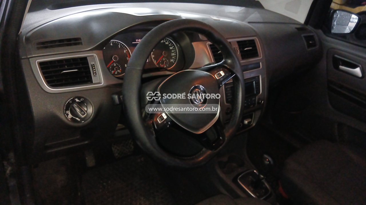 Foto 6 de 13: VOLKSWAGEN - FOX 2015/2016