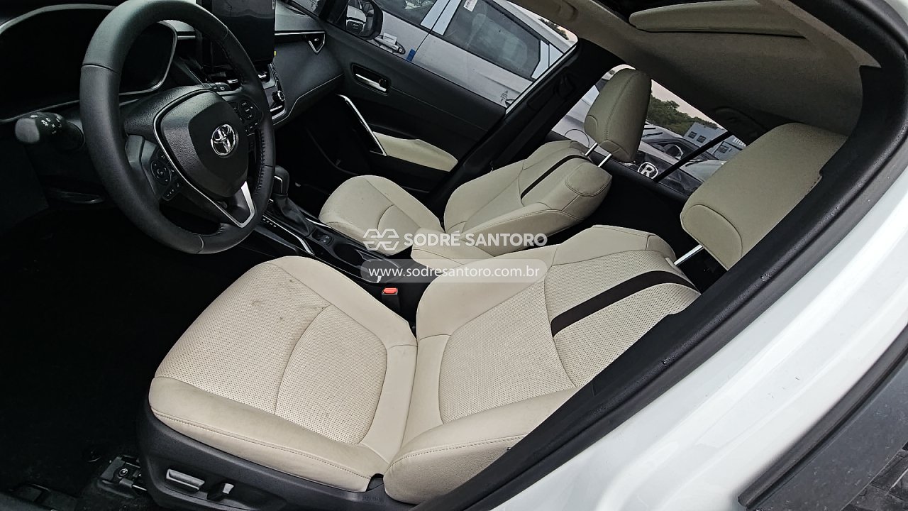 Foto 8 de 13: TOYOTA - COROLLA CROSS XRX HYBRID 2026/2026