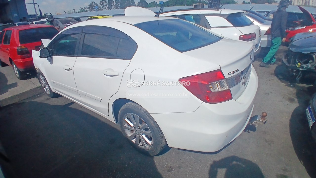 Foto 2: HONDA - CIVIC LXS 2014/2014