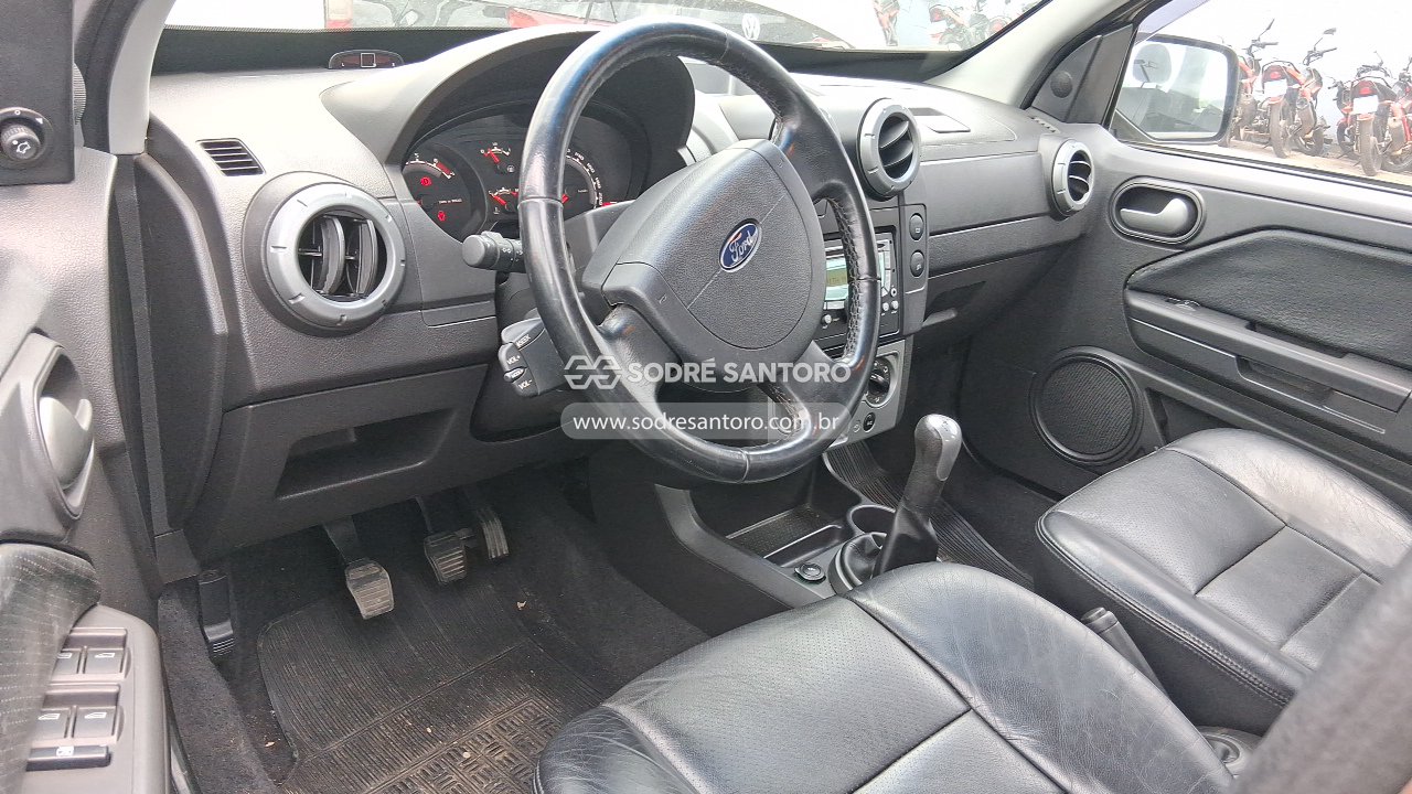 Foto 6 de 13: FORD - ECOSPORT FSL 1.6 FLEX 2010/2011