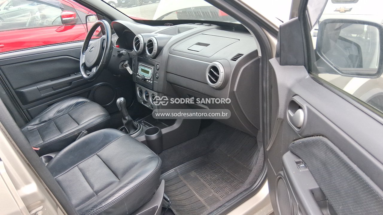 Foto 8 de 13: FORD - ECOSPORT FSL 1.6 FLEX 2010/2011