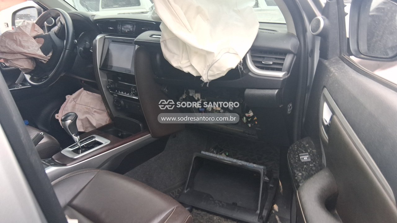 Foto 7 de 13: TOYOTA - HILUX 2019/2019
