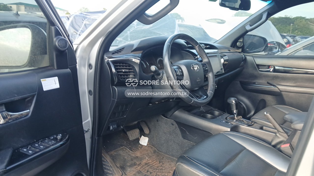 Foto 6 de 13: TOYOTA - HILUX 2018/2019