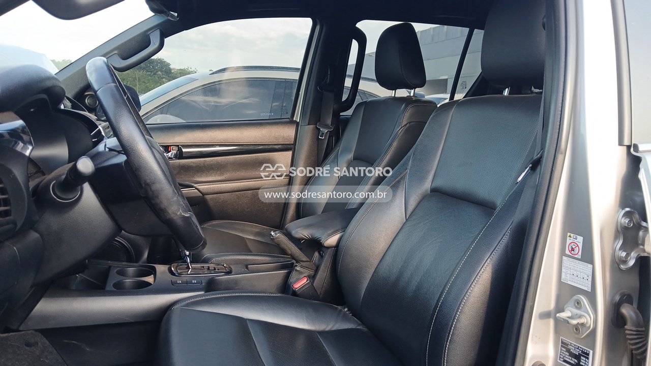 Foto 9 de 13: TOYOTA - HILUX 2018/2019