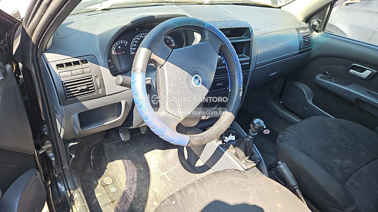 Foto 6 de 13: FIAT - STRADA TREK FLEX 2007/2008