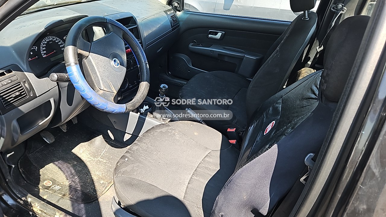 Foto 11 de 13: FIAT - STRADA TREK FLEX 2007/2008