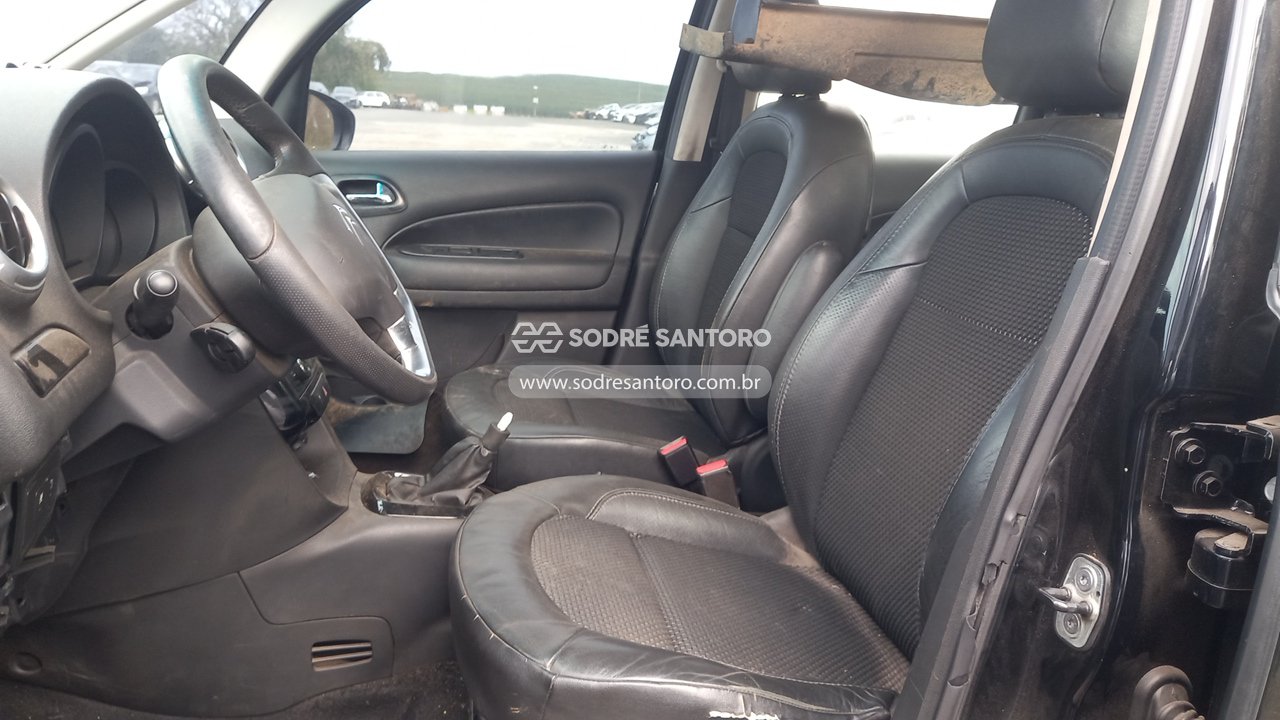 Foto 8 de 13: CITROEN - C3 AIRCROSS EXCM 2015/2015