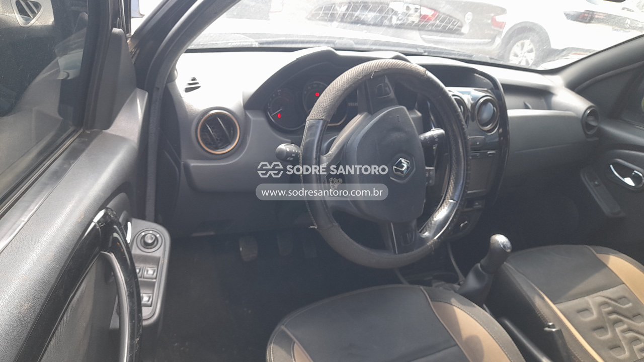 Foto 6 de 10: RENAULT - DUSTER 4X2 2016/2016
