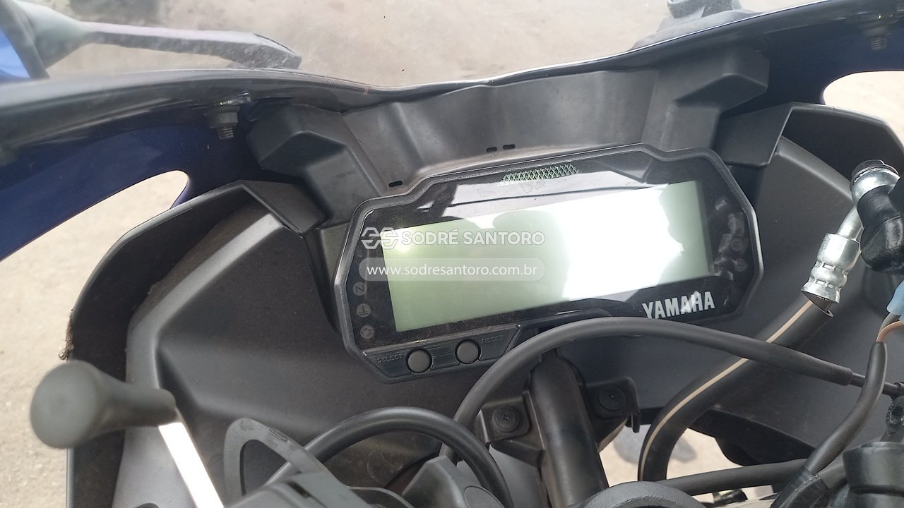 Foto 8 de 13: YAMAHA - YZF R15 ABS 2026/2026