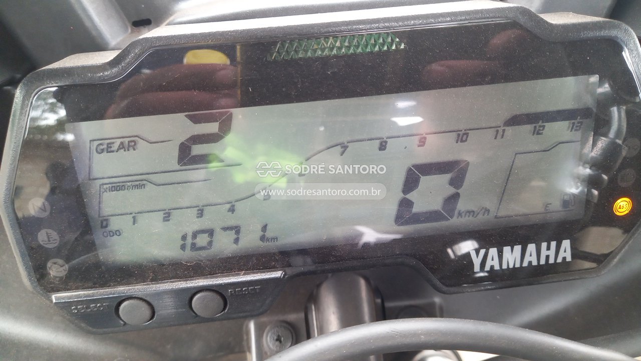 Foto 7 de 13: YAMAHA - YZF R15 ABS 2026/2026