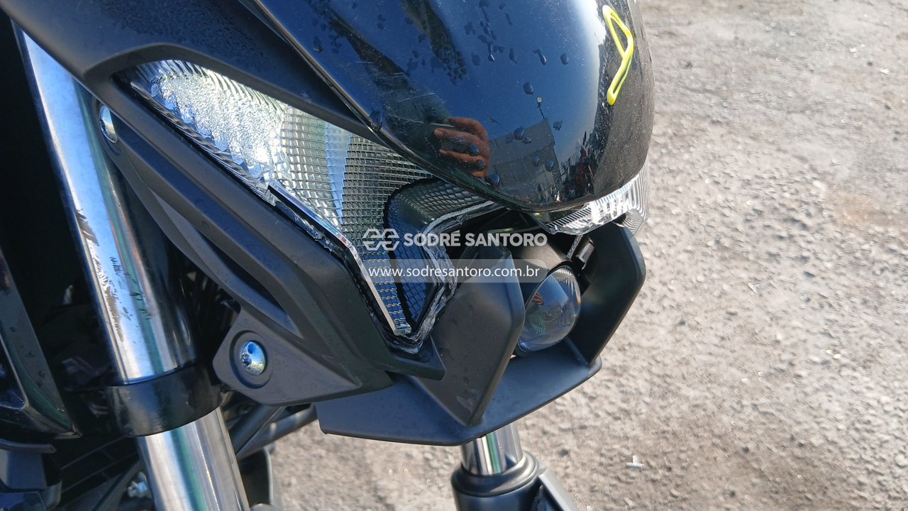 Foto 10 de 11: YAMAHA - FZ15 FAZER 2026/2026