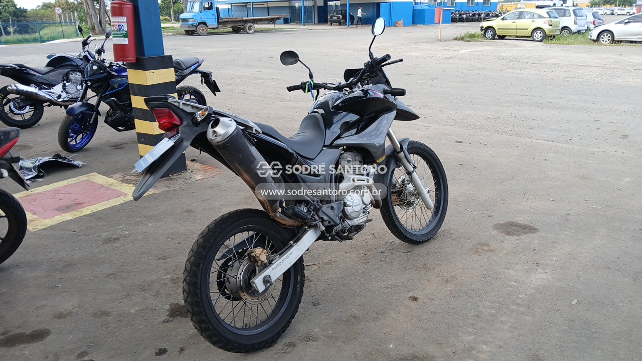 Foto 4: HONDA - XRE 300 2011/2011