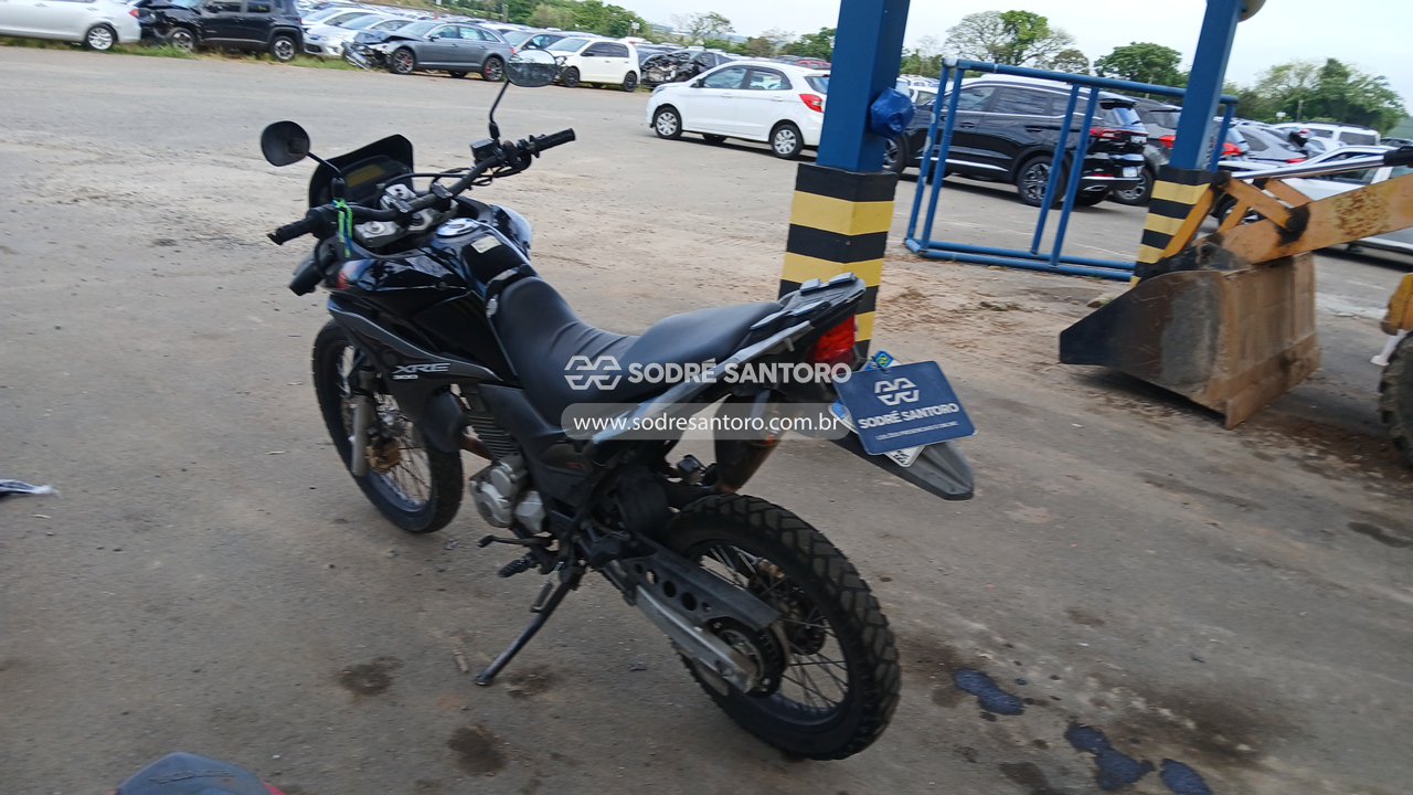 Foto 2: HONDA - XRE 300 2011/2011
